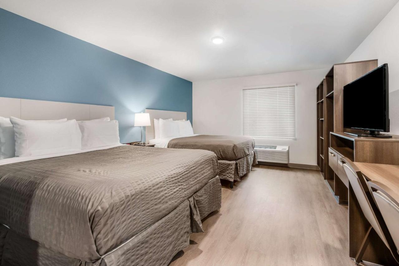 Woodspring Suites Charlotte - University Research Park Номер фото