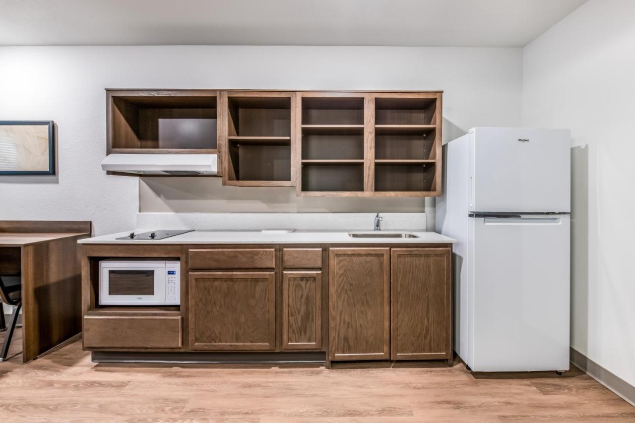 Woodspring Suites Charlotte - University Research Park Экстерьер фото